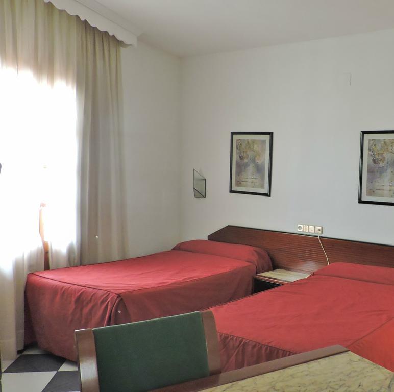 Hotel Las Yucas Atarfe Extérieur photo
