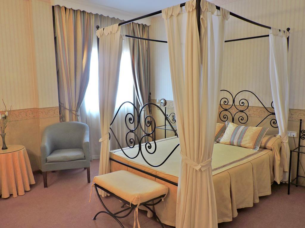 Hotel Las Yucas Atarfe Extérieur photo